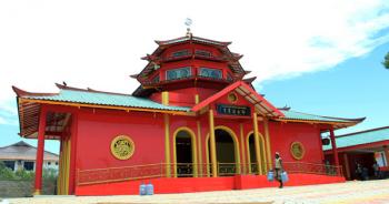 Dua Resmikan Masjid Muhammad Cheng Hoo