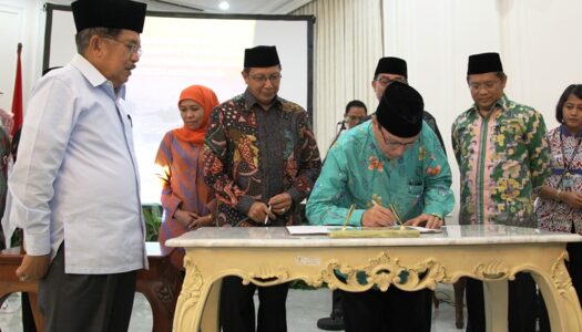 Kiai Masdar: Bunga Bank Belum Tentu Riba